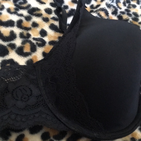 Cynthia Rowley Lace Bra - Picture 2 of 3